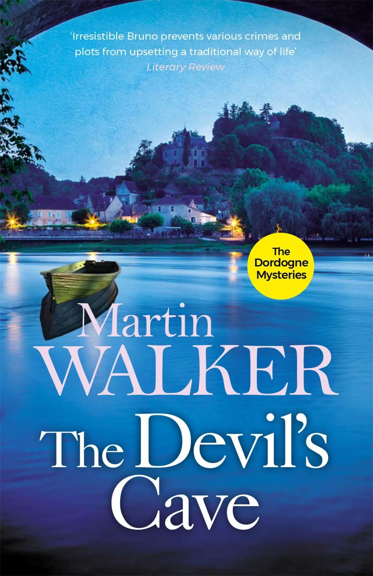 Cover: 9781780870700 | The Devil's Cave | Martin Walker | Taschenbuch | B-Format | 392 S.